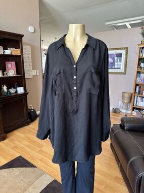 ANA black long roll tab sleeves Vneck tunic-size 2X